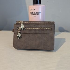 Source Unknown Brown Wallet with Gold Zippers